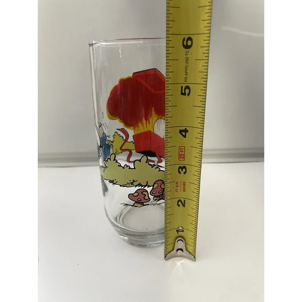 Vintage 1982 Smurfs Wallace Berrie & Co. Cartoon Character Drinking Glass